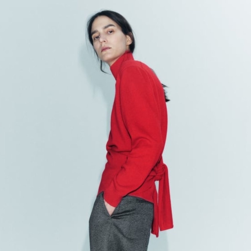 Zara 100% Cashmere Knotted Sweater